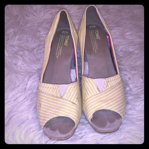 Toms Striped Wedges 7.5 - Picture 2 of 5